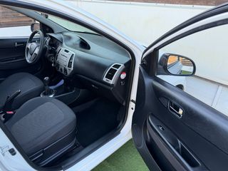 Hyundai i 20 2012 ΕΛΛΗΝΙΚΟ/DIESEL-1,400CC-AC-Y/T-R/CD-ΑΡΙΣΤΟ!!!-thumb-12