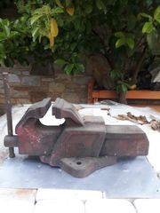 Μέγγενη-thumb-3