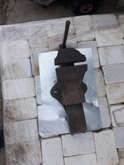 Μέγγενη-thumb-5