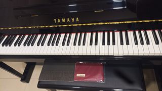 ΠΙΑΝΟ YAMAHA