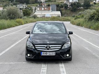 Mercedes-Benz B 200 2014