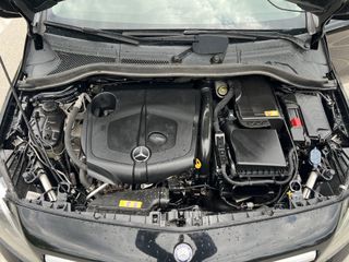 Mercedes-Benz B 200 2014-thumb-3