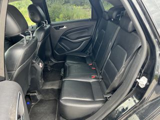 Mercedes-Benz B 200 2014-thumb-8