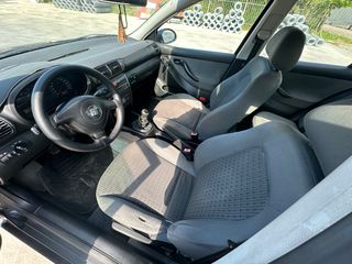 Seat Toledo 2004-thumb-4
