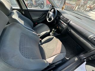 Seat Toledo 2004-thumb-7