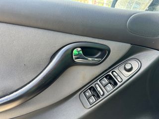 Seat Toledo 2004-thumb-13