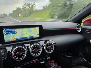 Mercedes-Benz A 180 2024 AMG LINE FACE LIFT-thumb-34