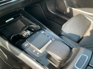 Mercedes-Benz GLA 200 2020 URBAN 7G-DCT - ΕΛΛΗΝΙΚΟ-thumb-27