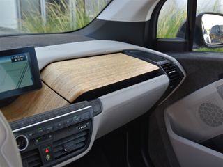Bmw i3 2014 (i3 REX Comfort Pack Panorama)-thumb-21