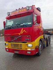 Volvo 2001 FH520 8x4
