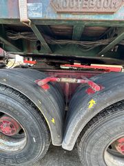 Volvo 2001 FH520 8x4-thumb-8