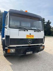 Ανατροπή Mercedes-Benz 1990 817