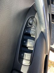 Mercedes-Benz X 250 2018 4Matic 7G Tronic 360 Camera-thumb-11
