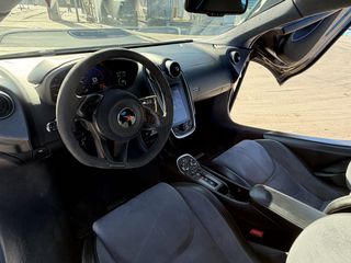 McLaren 570S 2017-thumb-7