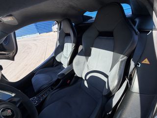 McLaren 570S 2017-thumb-8
