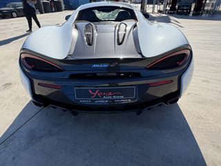 McLaren 570S 2017-thumb-17
