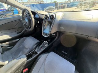 McLaren 570S 2017-thumb-23