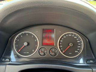 Volkswagen Tiguan 2009-thumb-8