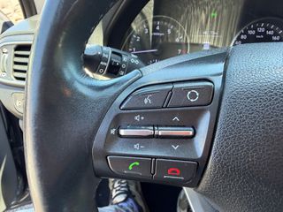 Hyundai i 30 2018 1400cc CAMERA NAVIGATION FULL BOOKSERVISE!-thumb-19