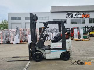 Nissan 2005 PD01A18PQ-thumb-1