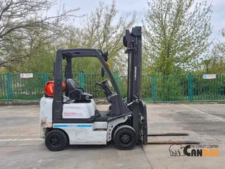 Nissan 2005 PD01A18PQ-thumb-6