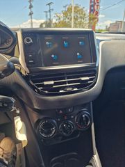 Peugeot 208 2018-thumb-10