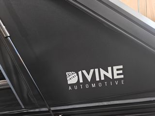 DIVINE Automotive HARD SHELL Aluminium Roof Tent ( Σκηνή οροφής -  DA 01 )-thumb-1