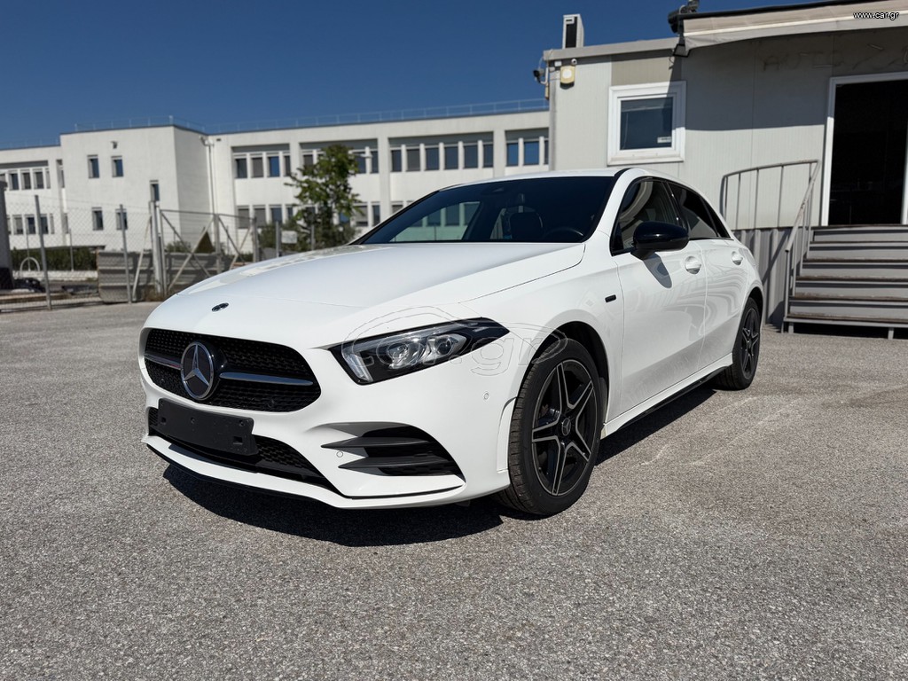 Mercedes-Benz A 250 2021 AMG Line Plug-in Hybrid