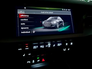 Audi A3 2021 45 TFSIe 245HP Plug-in Hybrid S tronic - S line-thumb-55