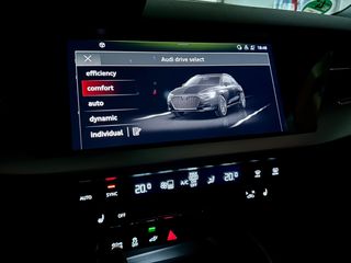 Audi A3 2021 45 TFSIe 245HP Plug-in Hybrid S tronic - S line-thumb-56