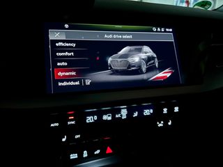 Audi A3 2021 45 TFSIe 245HP Plug-in Hybrid S tronic - S line-thumb-57