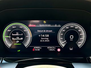 Audi A3 2021 45 TFSIe 245HP Plug-in Hybrid S tronic - S line-thumb-12