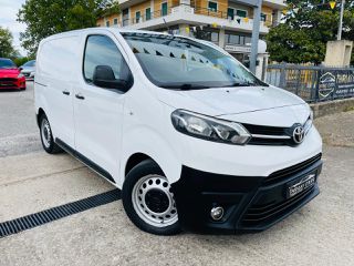 Toyota Proace 2017 3 ΘΕΣΙΟ TOYOTA PROACE
