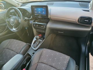 Toyota Yaris Cross 2022 1.5 CROSS HYBRID LOUNGE / ΠΑΝΟΡΑΜΑ / KAMERA / ΑΒΑΦΟ-thumb-25