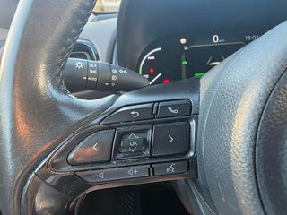Toyota Yaris Cross 2022 1.5 CROSS HYBRID LOUNGE / ΠΑΝΟΡΑΜΑ / KAMERA / ΑΒΑΦΟ-thumb-35