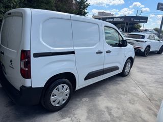Peugeot Partner 2021-thumb-18