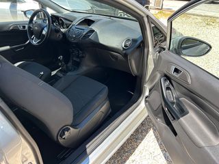 Ford Fiesta 2017-thumb-9
