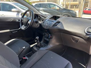 Ford Fiesta 2017-thumb-10