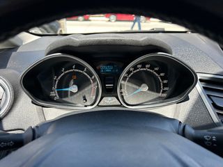 Ford Fiesta 2017-thumb-18
