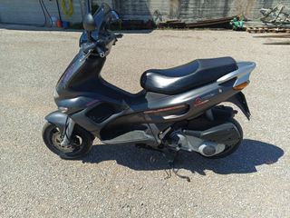 Gilera Runner 200 VXR 2003-thumb-3