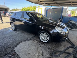Alfa Romeo Giulietta 2012 AUTOMATIC-thumb-1