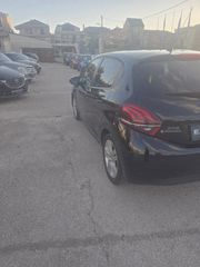 Peugeot 208 2017 Style-thumb-5