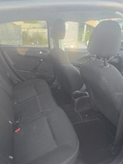 Peugeot 208 2017 Style-thumb-10