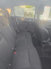 Peugeot 208 2017 Style-thumb-11