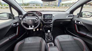 Peugeot 2008 2019 GT LINE 130PS-thumb-23