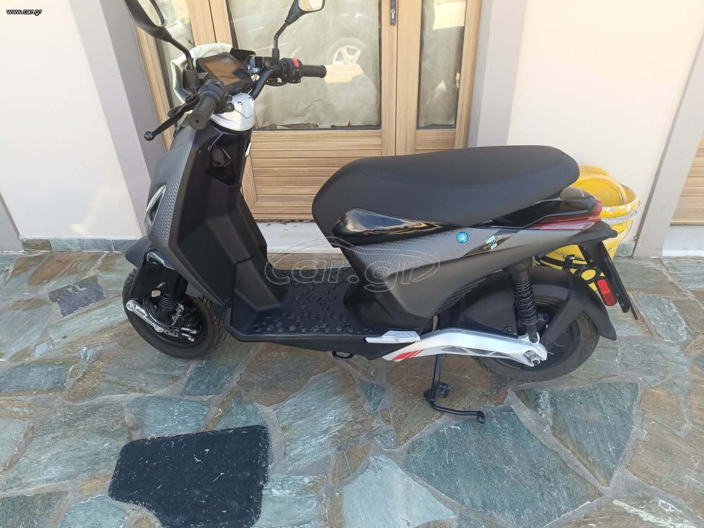 Piaggio 2023 A ONE ACTIVE ΗΛΕΚΤΡΙΚΟ