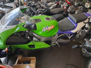 Kawasaki ZX-7R Ninja 1996-thumb-8