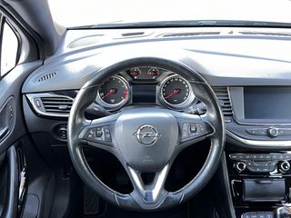 Opel Astra 2016-thumb-22