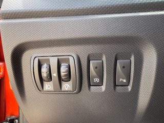 Renault Captur 2015 1.5 DCI-thumb-12