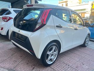 Toyota Aygo 2021 Car play camera-thumb-3
